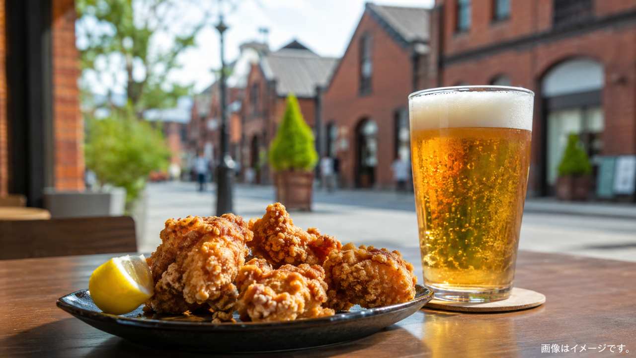 ザンギとビールをテーブルに置いた札幌昼飲みのイメージ画像